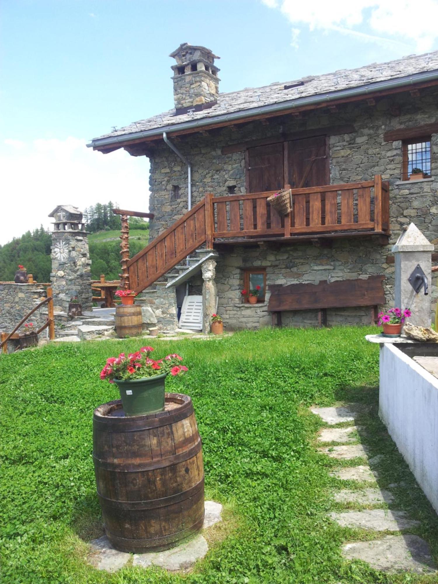 Affittacamere Saint Salod Charvensod Δωμάτιο φωτογραφία
