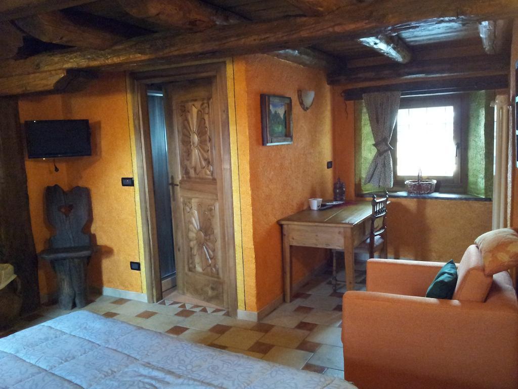Affittacamere Saint Salod Charvensod Δωμάτιο φωτογραφία